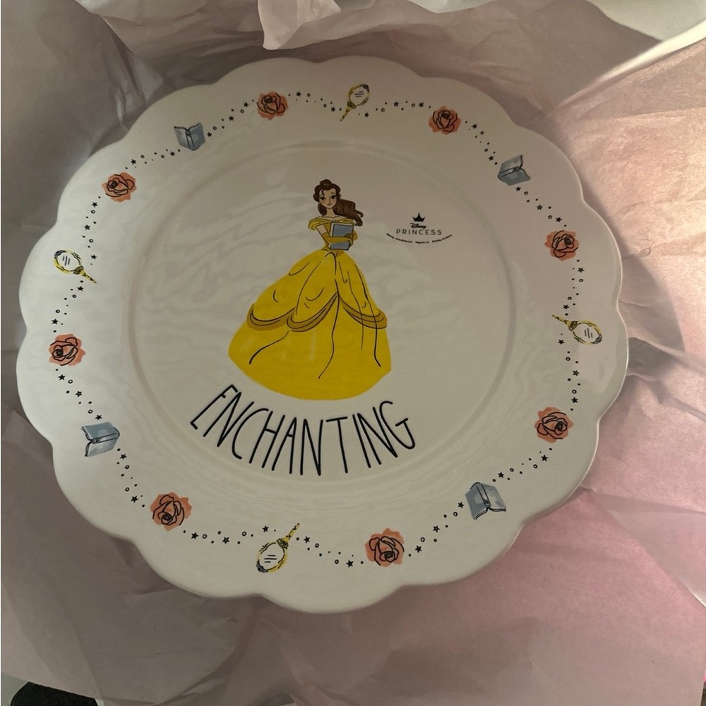 Disney Princess Enchanting Dinner Plate - Yellow and White